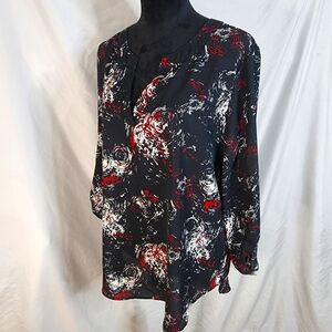 CATO Size Large Black Roll Tab Sleeve Popover w/ Red and White Swirl‎ Tunic Top